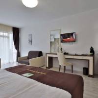 Deluxe Family Room with Balcony (3 Adults + 1 Child) - Free Aquapark Access