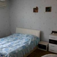 Трехместный