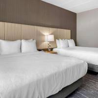 Queen Room with Two Queen Beds - Non-Smoking