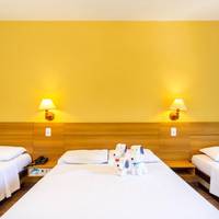 Suite Quadruple Room