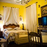 Deluxe Suite with Spa Bath