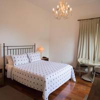 Luxury Suite with Bath