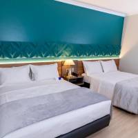 Deluxe Queen Room