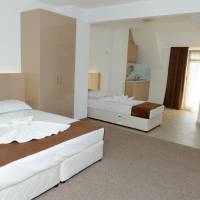 Large Studio with Balcony (3 Adults)