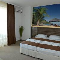 One-Bedroom Apartment with Terrace (2 Adults + 1 Child)