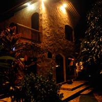 House (2 Adults)