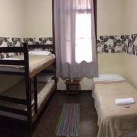 Basic Triple Room with Shared Bathroom