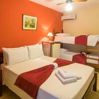Quadruple Economy Room