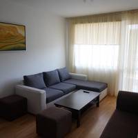 Apartment with Garden View