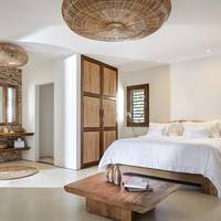 Deluxe Suite with Balcony & Sea View 