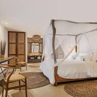 Superior Suite with Balcony and Side Sea View