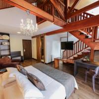 Premium Family Apartment with Balcony