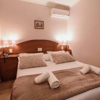 Classic Quadruple Room