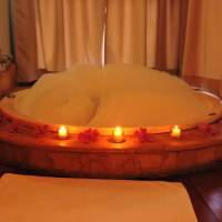 Deluxe Chalet with Spa Bath (2 Adults) 
