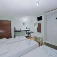 Quintuple Room