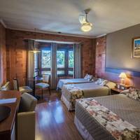 Deluxe Room (4 persons)