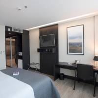 Queen Room - Non-Smoking
