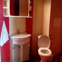 One-Bedroom Apartment (5 Adults)
