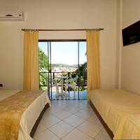 Triple Room with Pool View