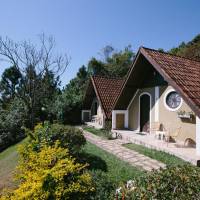 Chalet with Patio and Mountain View (2 Adults)