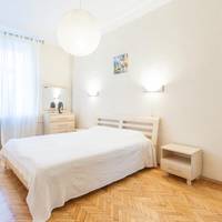 Superior One-Bedroom Apartment - Nezavisimosti 46 