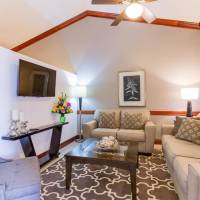 Junior King Suite with Living Room -  Non-Smoking