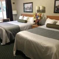 Deluxe Queen Room with Two Queen Beds - Non-Smoking
