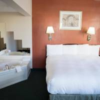 King Jacuzzi Suite - Non-Smoking
