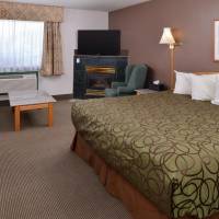 Deluxe King Suite