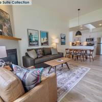 Signature Collection 2 Bedroom King Suite with Sofa Bed, Full Kitchen + Harbour View
