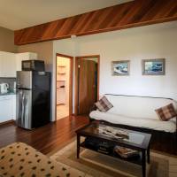 One-Bedroom Suite with Kitchen