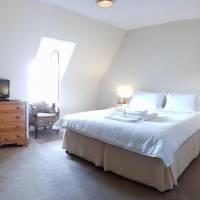 King or Twin Room with Inland View