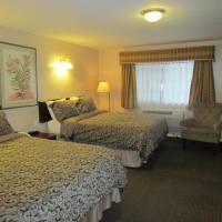 Deluxe Queen Room with Two Queen Beds