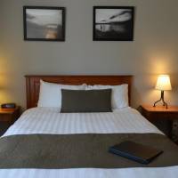Queen Room with Single Bed