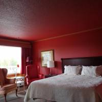 Country-Style King Room