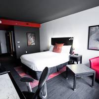 Comfort Queen Room