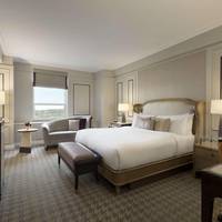 Fairmont Gold Riverview King Room