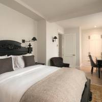 Queen Room in Penthouse 2