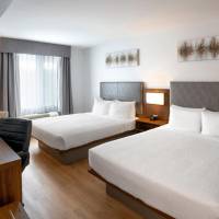 Deluxe Queen Room with Two Queen Beds - Non Smoking/No Pets