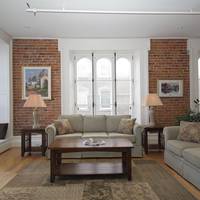 Le Frontenac Deluxe Apartment