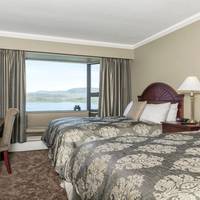 Double Room with Two Double Beds and Sea View