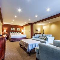 King Suite with Jetted Tub - Non-Smoking