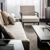 Executive King Suite with One King Bed