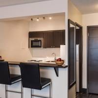 Bachelor Suite with One King Bed
