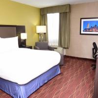 1 Queen Bed Room