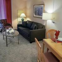 Deluxe Double Suite