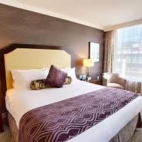 Superior King Room with Partial Harbour View