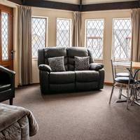 Superior One-Bedroom Apartment - Upstairs