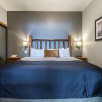 One Bedroom Deluxe Suite