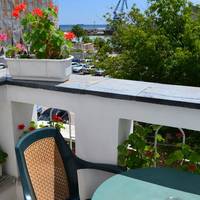 Two - Bedroom Family Suite with Sea View 